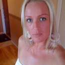 Passionate Lesbian Seeks Orgasms and Tight Ass Play